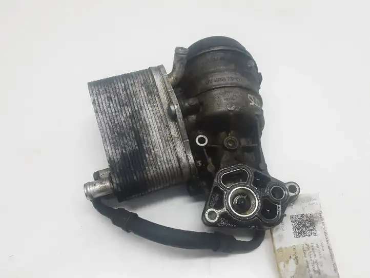 Volvo XC70 (2007 - 2013) 6750373101 Кронштейн масляного фильтра — фото 1