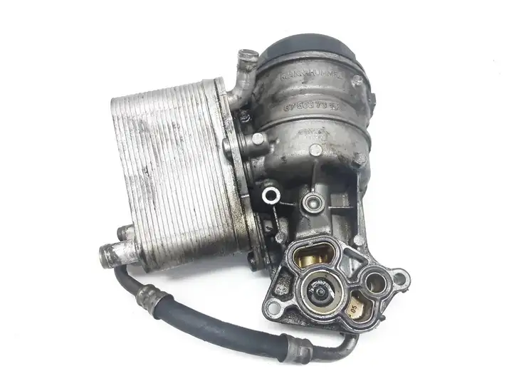 Volvo XC90 (2006 - 2014) 6750373101 Кронштейн масляного фильтра — фото 1