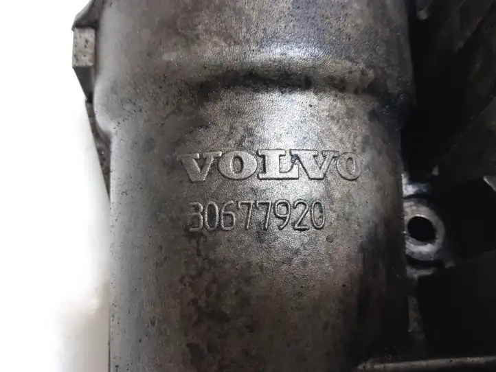Volvo V70 (2004 - 2007) 30677920 Кронштейн масляного фильтра — фото 2