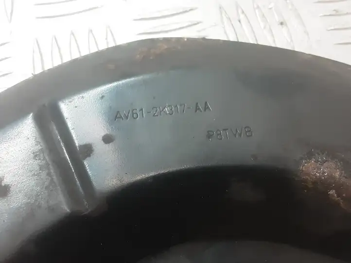 (2012 - 2016) AV612K317AA Защитный кожух заднего тормозного диска — фото 2
