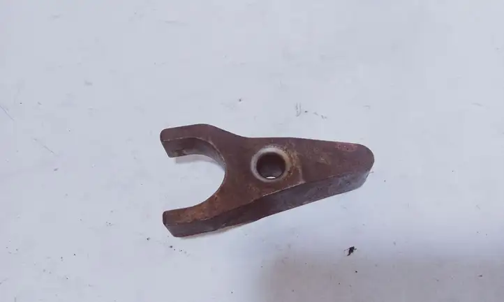 Toyota Auris 150 (2006 - 2012) Держатель форсунки — фото 3