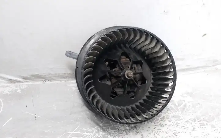 Volkswagen PASSAT B6 (2005 - 2010) 1K2819015 Вентилятор печки — фото 3