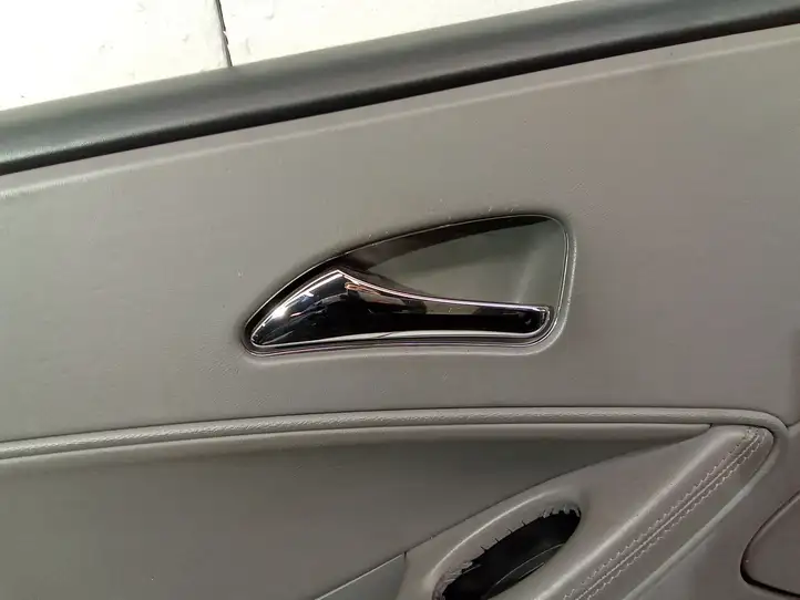 Mercedes-Benz CLS C219 (2003 - 2011) Комплект салона — фото 49