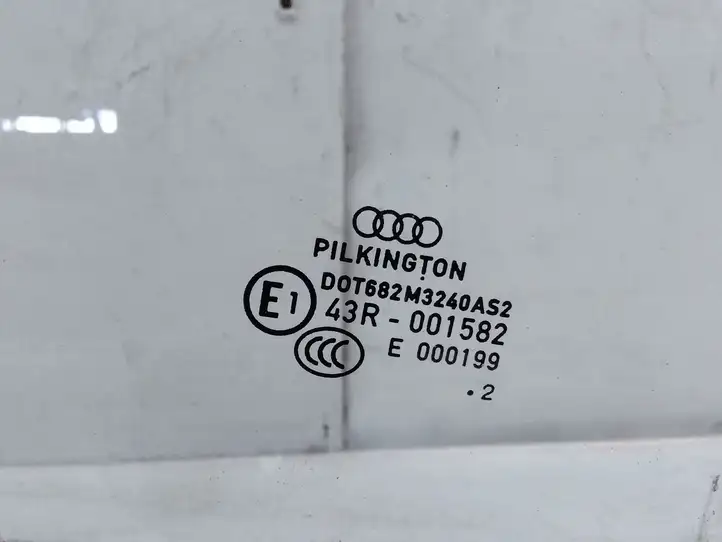 Audi A4 S4 B8 8K (2011 - 2015) Стекло задней двери — фото 2
