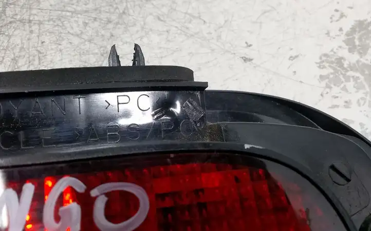 Citroen Berlingo (2003 - 2007) 7R02569 Дополнительный стоп фонарь — фото 2