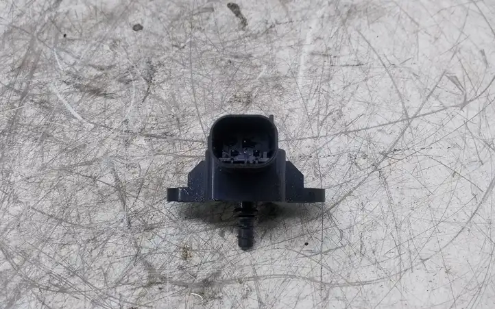 Mercedes-Benz E W211 (2002 - 2009) A0051585028 Датчик давления воздуха впуска — фото 4