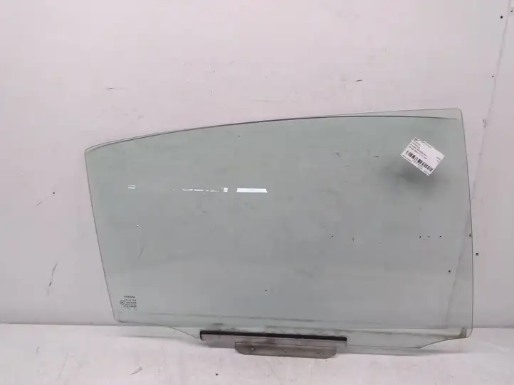 Toyota Corolla E120 E130 (2000 - 2004) Стекло задней двери — фото 1