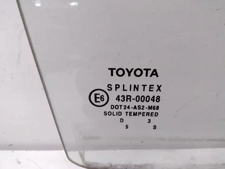 Toyota Corolla E120 E130 (2000 - 2004) Стекло задней двери — фото 2