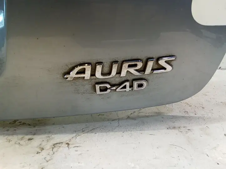 Toyota Auris 150 (2006 - 2012) Крышка багажника — фото 5
