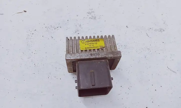 Renault Trafic II (X83) (2002 - 2014) 8200859243 Реле накала свечей — фото 1
