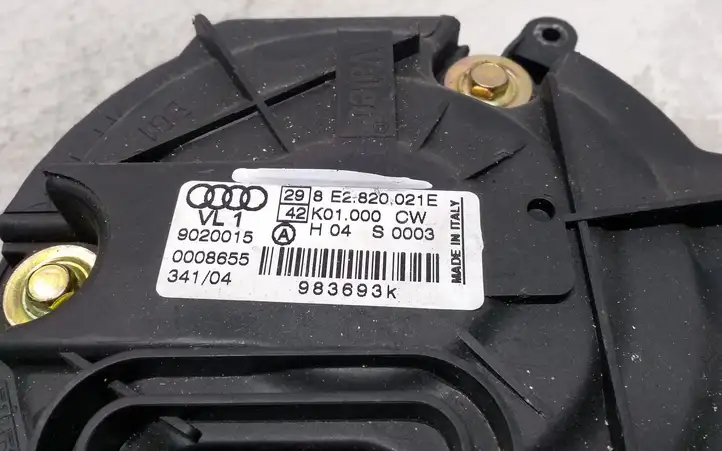 Audi A4 S4 B7 8E 8H (2004 - 2009) 8E2820021E Вентилятор печки — фото 4