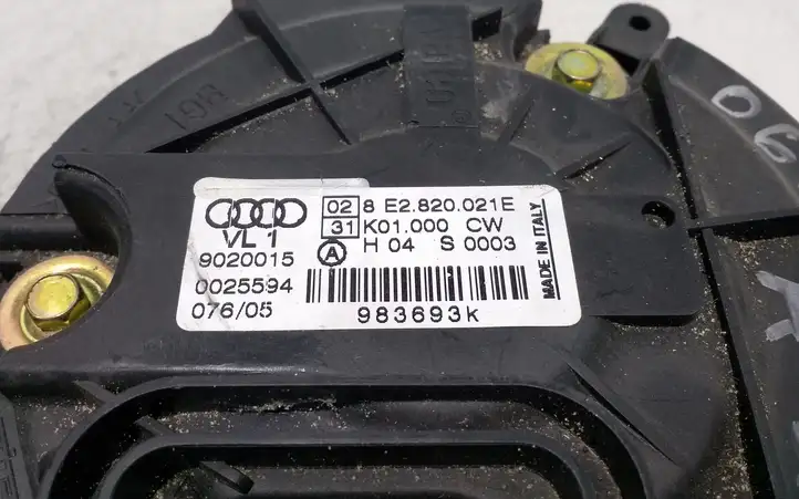 Audi A4 S4 B5 8D (1999 - 2001) 8E2820021E Вентилятор печки — фото 3