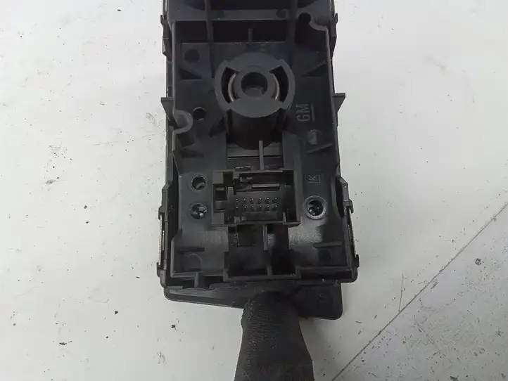 Opel Zafira B (2003 - 2006) 13205863 Включатель фонарей — фото 6