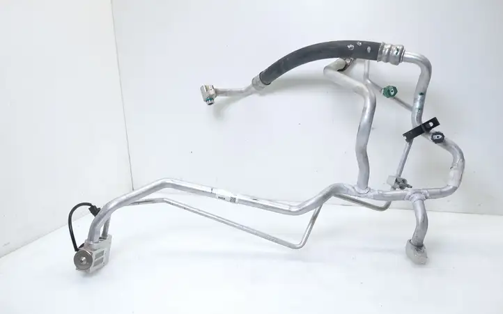 Tesla Model X (2015 - 2021) 600848100B Трубки и шланги кондиционера — фото 4
