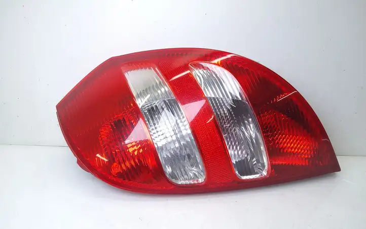Mercedes-Benz A W169 (2004 - 2012) A1698200464 Задний фонарь в кузове — фото 1