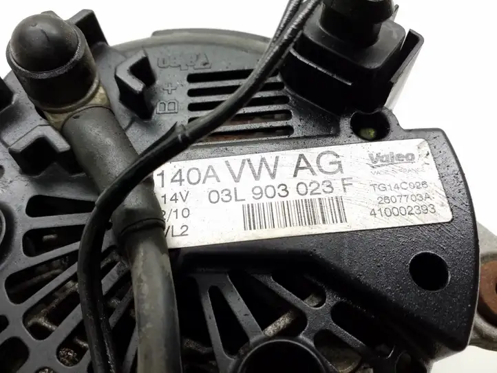 Volkswagen Polo V 6R (2009 - 2015) 03L903023F Генератор — фото 3