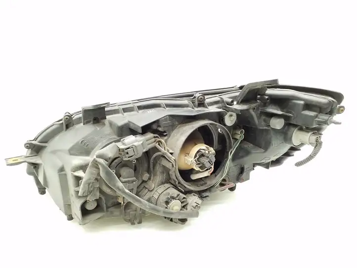 Subaru Legacy (2009 - 2013) Передняя фара — фото 3