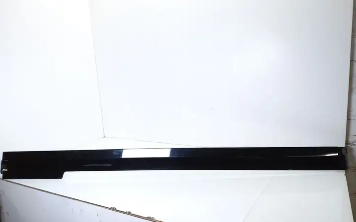 Mercedes-Benz Vito W447 (2014 - ) A4476900370 Отделка нижней направляющей раздвижной двери — фото 4
