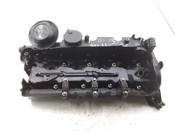 BMW 3 E92 E93 (2005 - 2014) 95676667 Крышка головки блока цилиндров — фото 1