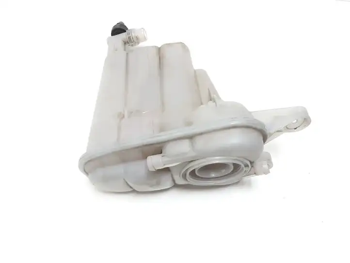 Audi A4 S4 B9 (2015 - 2019) 8K0121403G Расширительный бачок — фото 2