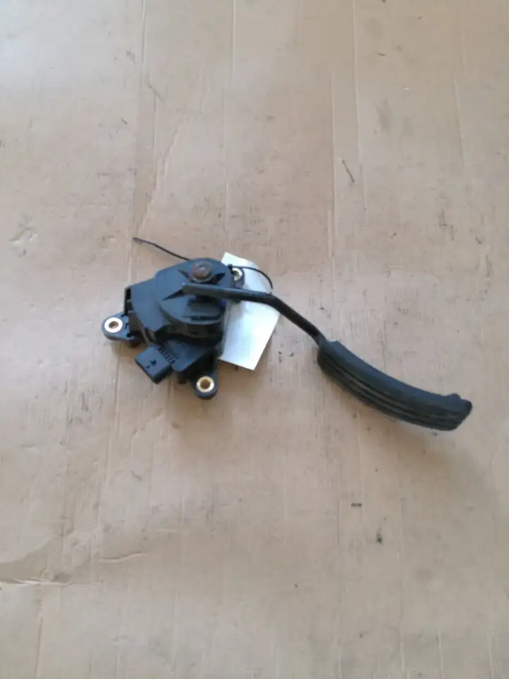 Renault Scenic II - Grand scenic II (2003 - 2006) 8200159647 Педаль акселератора — фото 1