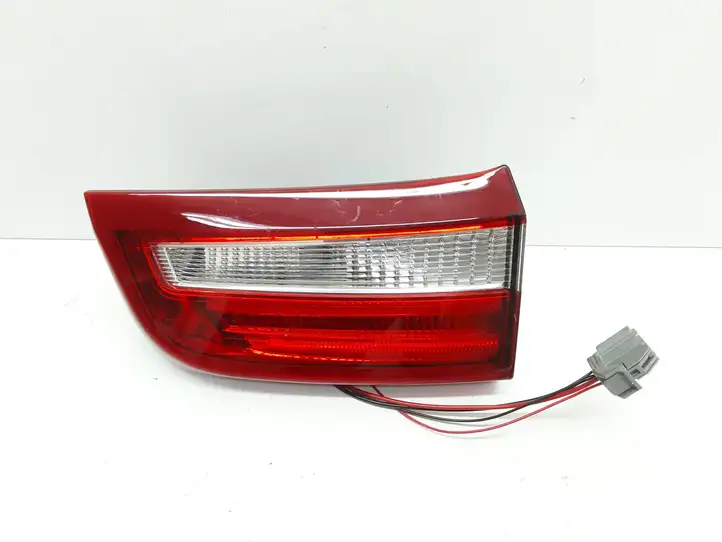Volvo S60 (2010 - 2013) 30796271 Задний фонарь в крышке багажника — фото 1