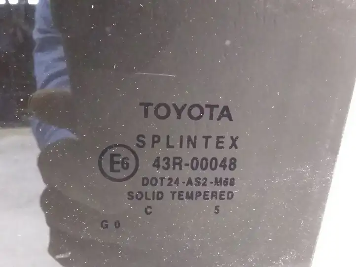 Toyota Avensis T250 (2003 - 2006) Стекло задней двери — фото 2
