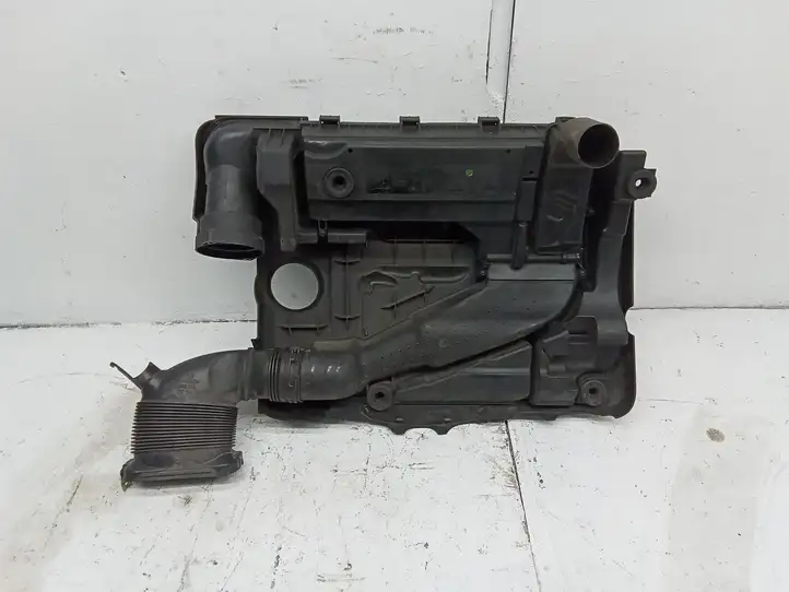Volkswagen Golf V (2003 - 2009) 07K129601C Крышка двигателя декоративная — фото 5