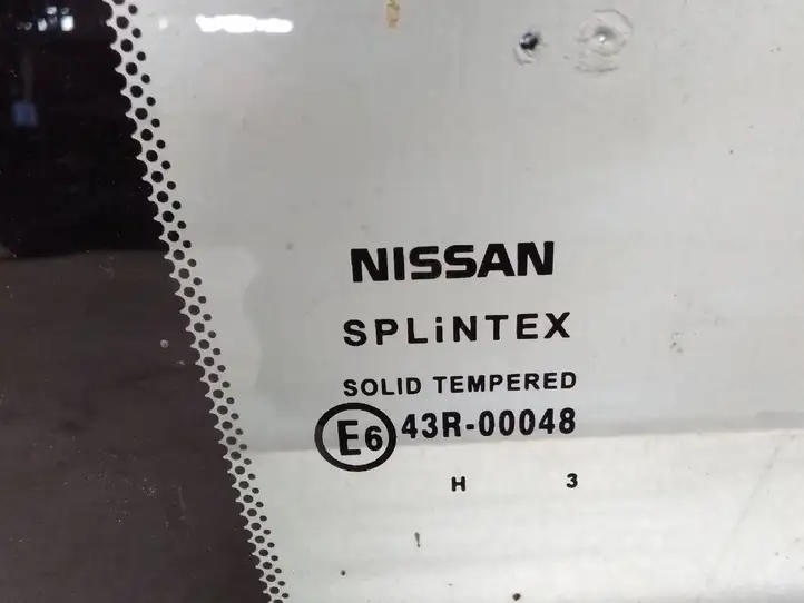 Nissan Primera (2001 - 2008) Форточка двери — фото 3