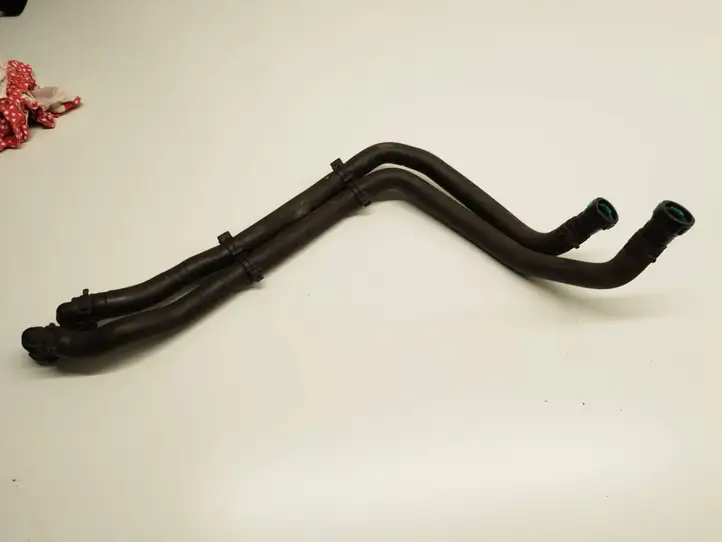 Jaguar XF X260 (2015 - ) GX7318C266AD Шланги системы охлаждения — фото 3