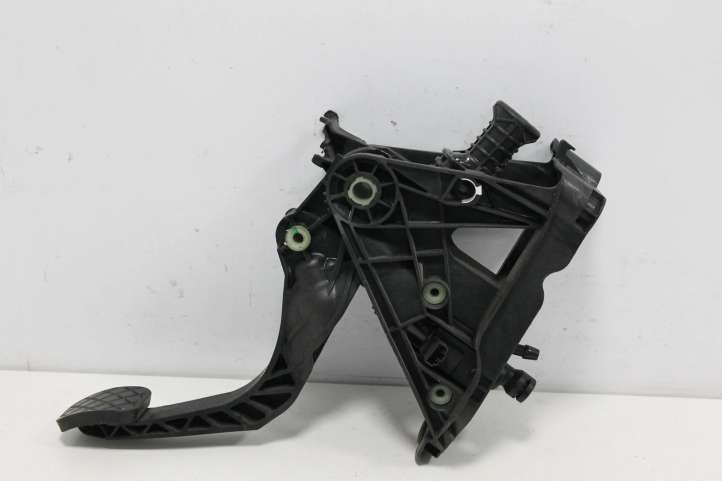 501721059FB Volkswagen Golf VII Sankabos pedalas