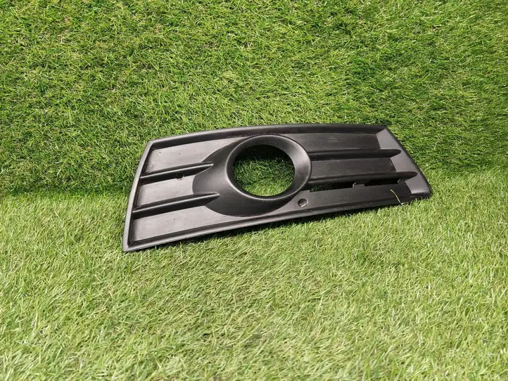 Volkswagen Passat CC (2008 - 2012)  3C8853666C Декоративная решётка противотуманной фары