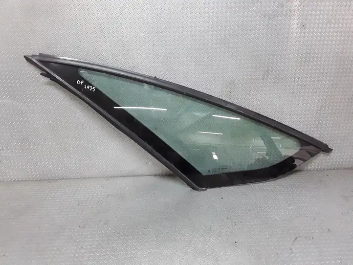 Citroen C4 (2008 - 2011) Треугольное стекло кузова — фото 1