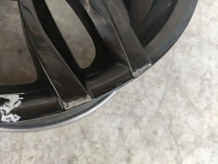 BMW 4 F32 F33 (2013 - 2017)   Обод (ободья) колеса из легкого сплава R 18