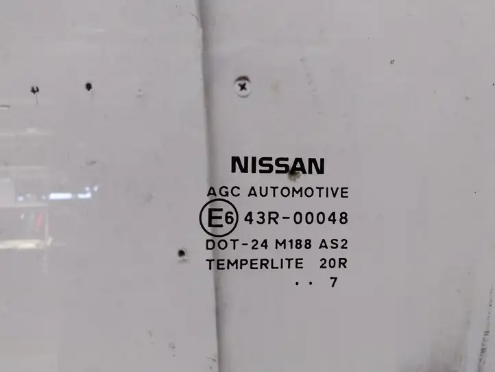 Nissan Qashqai (2006 - 2010) Стекло задней двери — фото 2