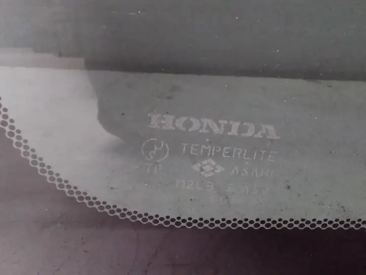 Honda Stream (2000 - 2003) Заднее боковое стекло — фото 4