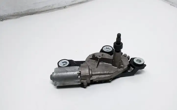 Mazda 3 I (2003 - 2006) BP4K67450 Двигатель стеклоочистителя заднего стекла — фото 2