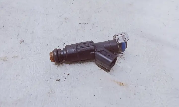 Ford S-MAX (2006 - 2010) 1S7GGA Форсунка — фото 1