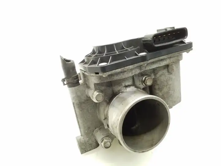 Mazda 6 (2009 - 2012) R2AA136B0 Дроссельная заслонка — фото 2