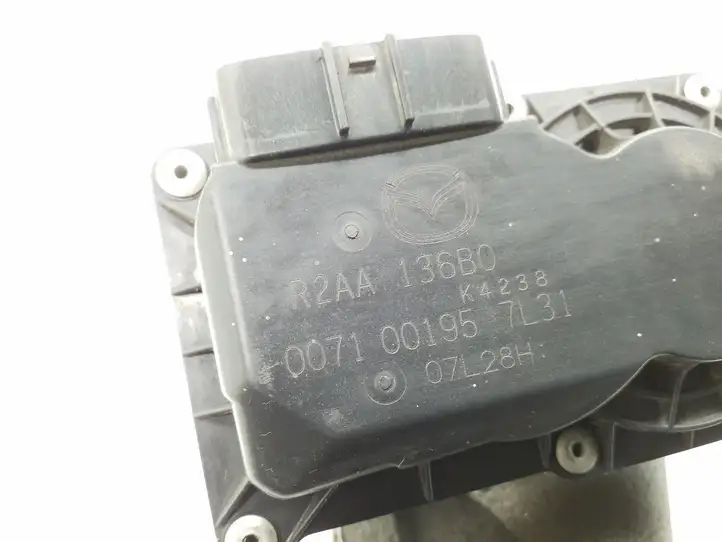 Mazda 6 (2009 - 2012) R2AA136B0 Дроссельная заслонка — фото 4