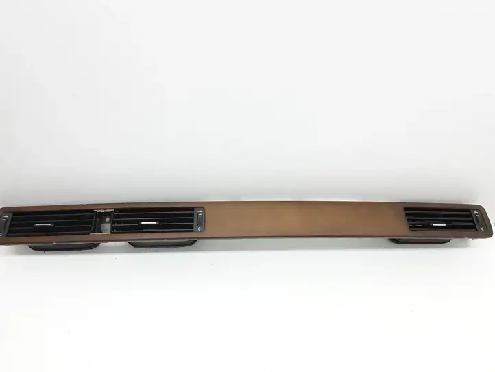Volvo V70 (2000 - 2004) 30791456 Центральный воздушный дефлектор — фото 1