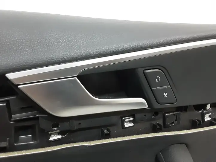 Audi A4 S4 B9 (2015 - 2019) 8W0867117 Обшивка передней двери — фото 6