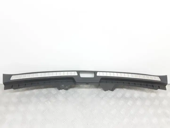 Volvo XC90 (2014 - 2019) 31377855 Отделка порога багажника — фото 1