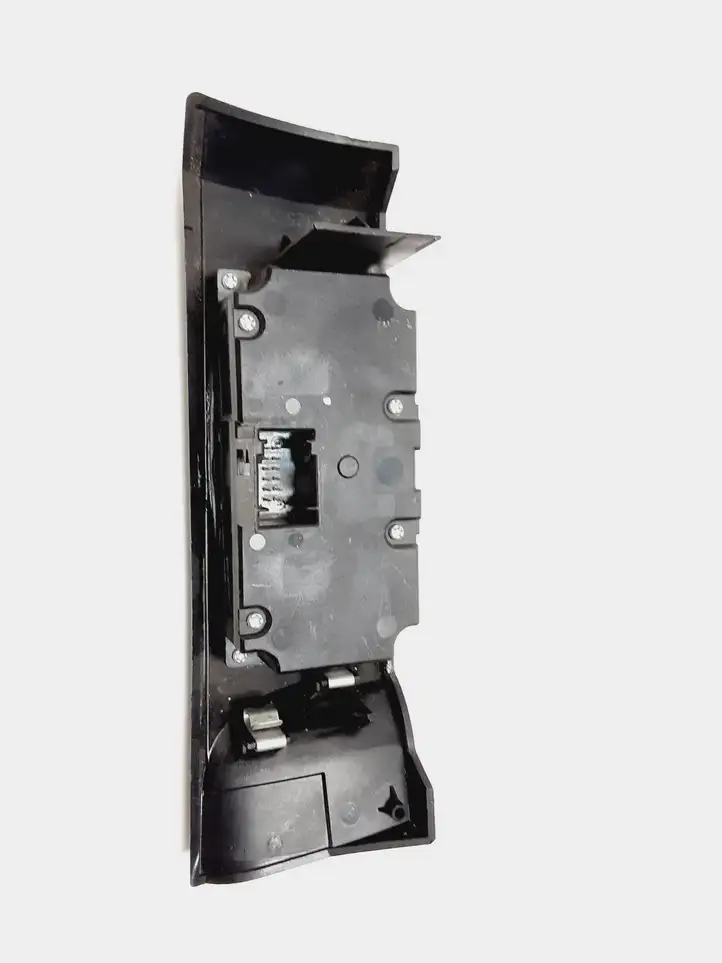 BMW 5 E60 E61 (2004 - 2010) 6925262 Включатель фонарей — фото 2