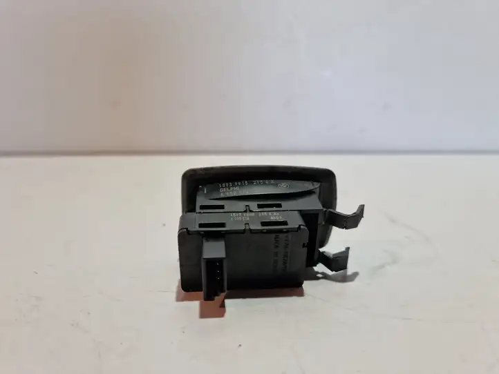 BMW 1 E81 E87 (2004 - 2011) 15979800 Кнопка стеклоподъемников — фото 3