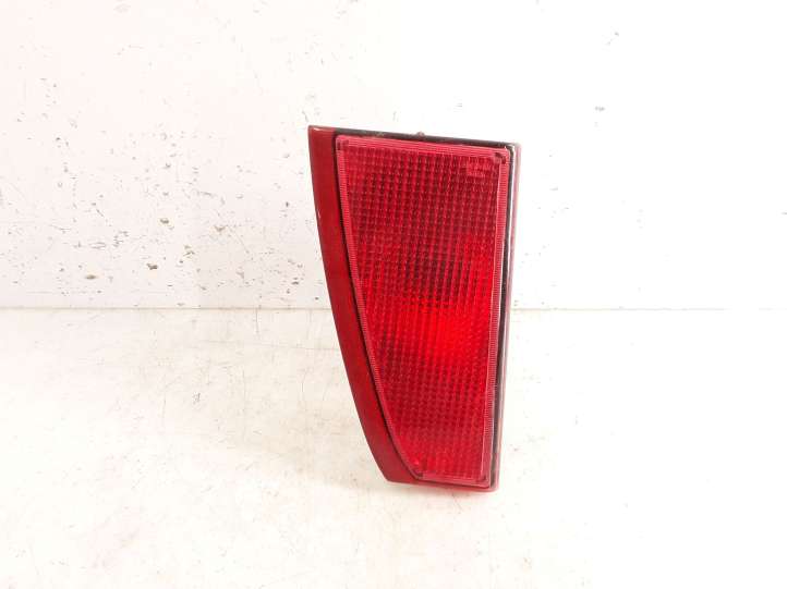 Nissan Primera (2001 - 2008)  26545AU800 Задняя противотуманная фара