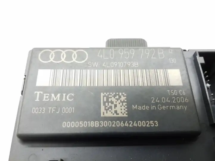 Audi Q7 4L (2009 - 2015) 4L0959792B Блок управления дверью — фото 3