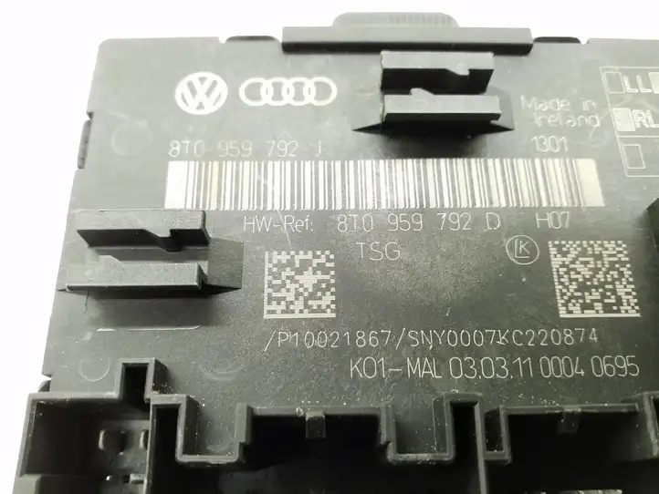 Audi A4 S4 B8 8K (2007 - 2011) 8T0959792D Блок управления дверью — фото 3