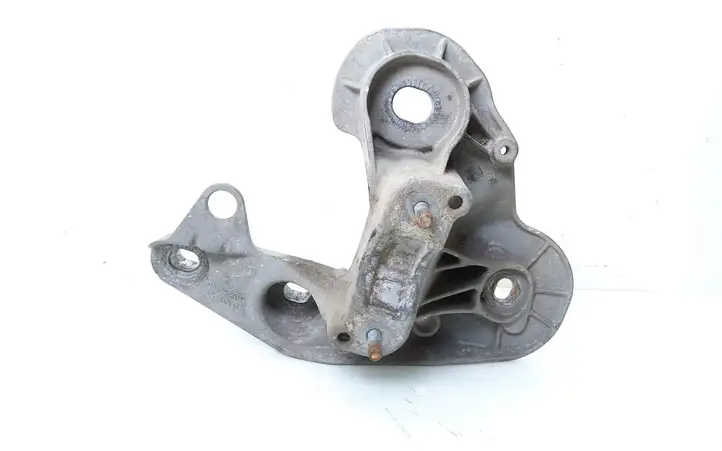 Audi A6 S6 C6 4F (2004 - 2008) 4F0199351E Кронштейн двигателя — фото 1