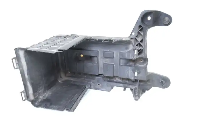 Volkswagen Caddy (2004 - 2010) 1K0915333B Площадка аккумулятора — фото 4